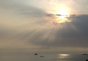 il sole di mattina sul mare di Chioggia
